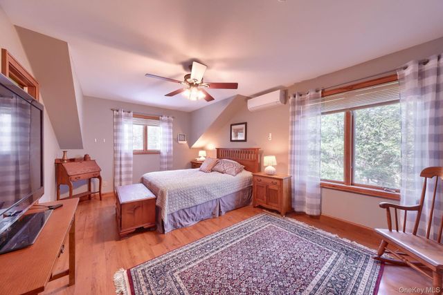 164 S Shore Drive, Wurtsboro, NY 12790