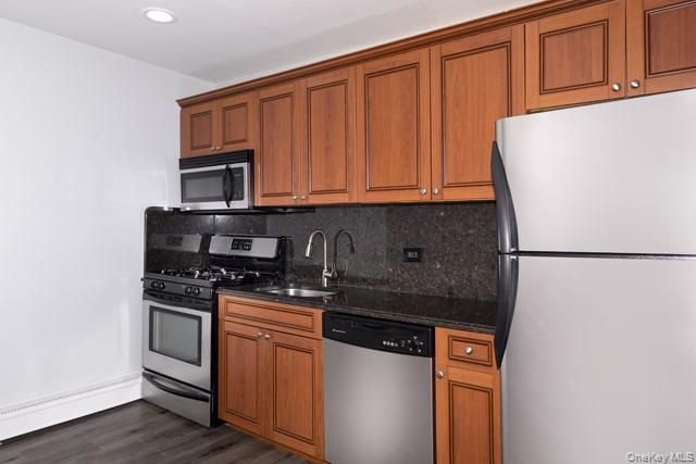 100 Friendly Court L087, Babylon, NY 11704