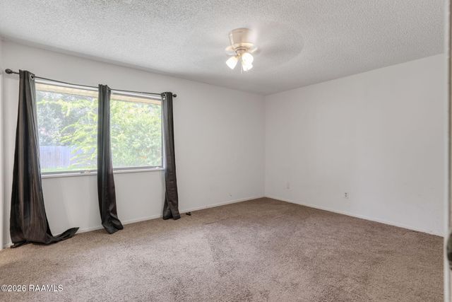 111 Castle Row, Lafayette, LA 70506