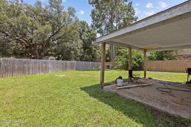 111 Castle Row, Lafayette, LA 70506