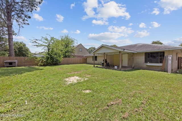 111 Castle Row, Lafayette, LA 70506