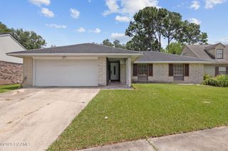111 Castle Row, Lafayette, LA 70506