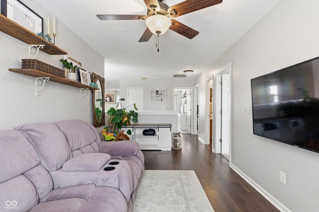 2013 Sotheby Lane, Indianapolis, IN 46239