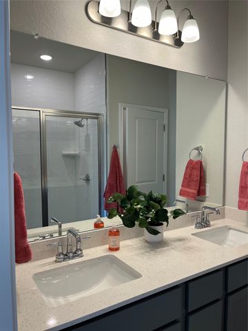 130 Spangle WAY, Kyle, TX 78640