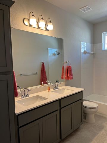 130 Spangle WAY, Kyle, TX 78640