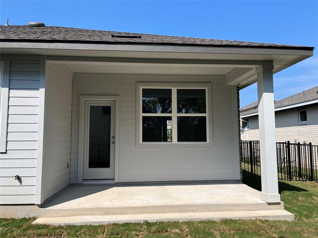 130 Spangle WAY, Kyle, TX 78640