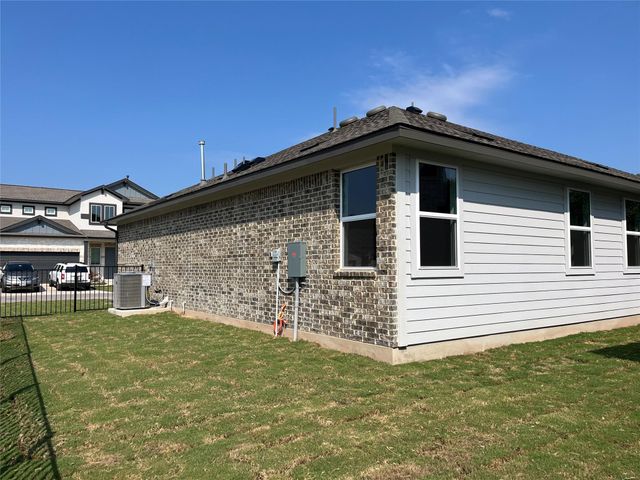 130 Spangle WAY, Kyle, TX 78640