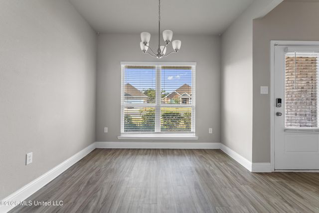 80 Saltmeadow Circle, Ocean Springs, MS 39564