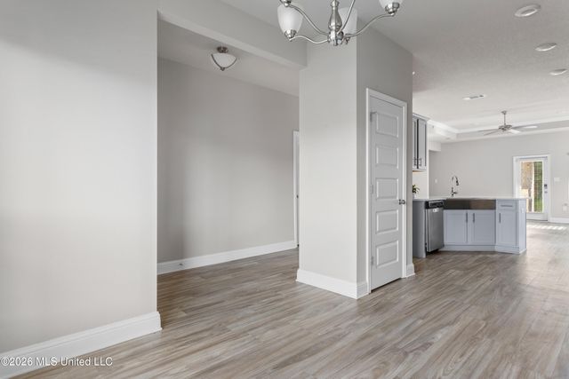 80 Saltmeadow Circle, Ocean Springs, MS 39564