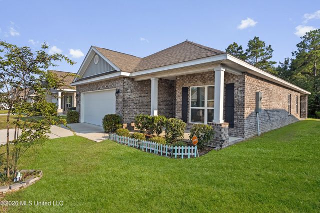 80 Saltmeadow Circle, Ocean Springs, MS 39564