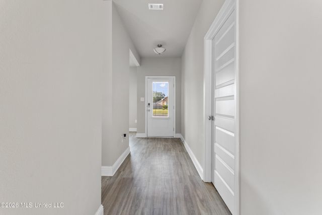 80 Saltmeadow Circle, Ocean Springs, MS 39564