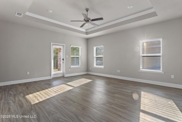 80 Saltmeadow Circle, Ocean Springs, MS 39564