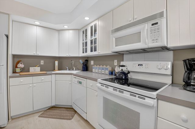 1 Harbourside Drive 4205, Delray Beach, FL 33483