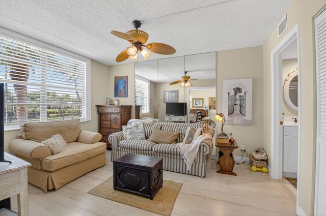 1 Harbourside Drive 4205, Delray Beach, FL 33483