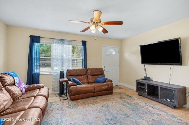 2556 1st Avenue NE, Palm Bay, FL 32905