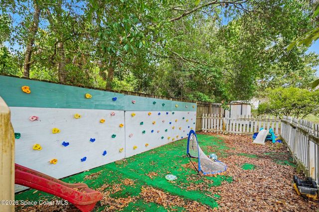 2556 1st Avenue NE, Palm Bay, FL 32905