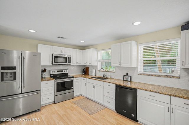 2556 1st Avenue NE, Palm Bay, FL 32905