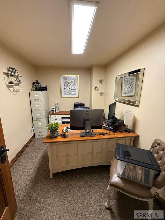 Image 14 of property listing at 480 W Sunnyside Road # 4, Idaho Falls, ID 83402