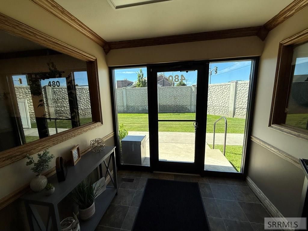 Image 7 of property listing at 480 W Sunnyside Road # 4, Idaho Falls, ID 83402