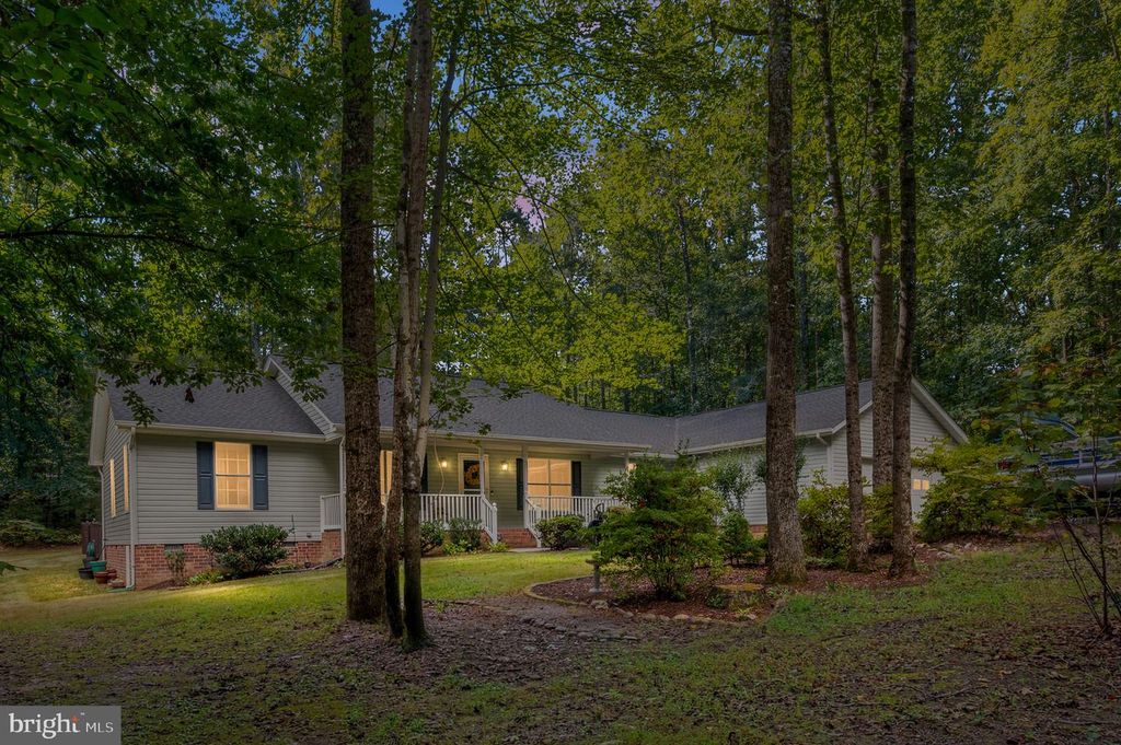 3329 VIOLA WAY, Bumpass, VA 23024