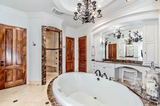 5270 West Main Street, Houma, LA 70360