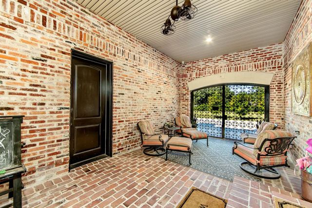 5270 West Main Street, Houma, LA 70360