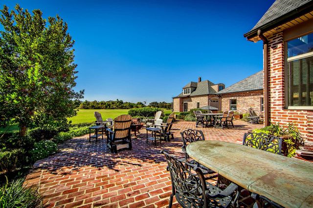 5270 West Main Street, Houma, LA 70360