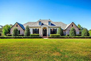 5270 West Main Street, Houma, LA 70360