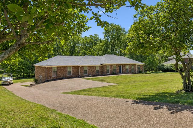 2013 Cedarmont Dr, Franklin, TN 37067