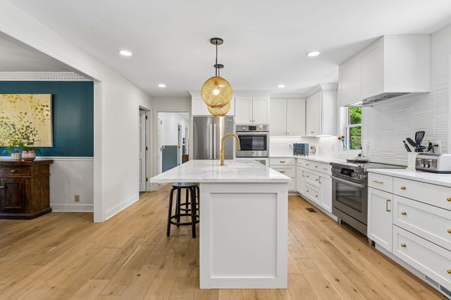 2013 Cedarmont Dr, Franklin, TN 37067