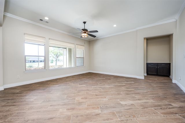 11901 Southerland Drive, Denton, TX 76207