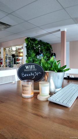 18718 Grand River Avenue, Detroit, MI 48223