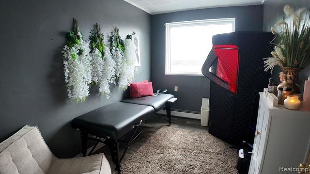 18718 Grand River Avenue, Detroit, MI 48223