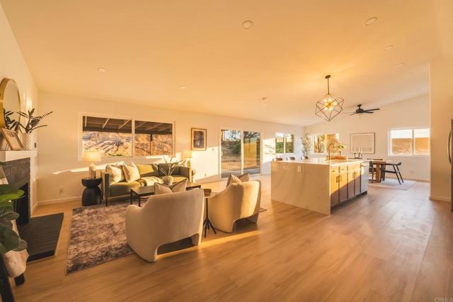5240 Jack Pine Ct, Oceanside, CA 92056