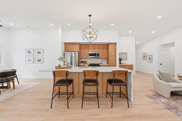 5240 Jack Pine Ct, Oceanside, CA 92056