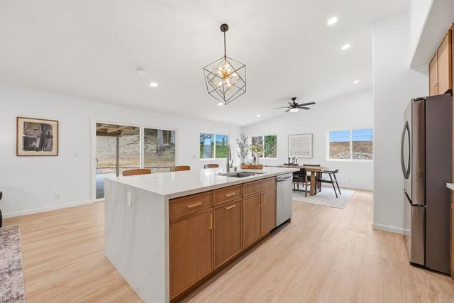 5240 Jack Pine Ct, Oceanside, CA 92056