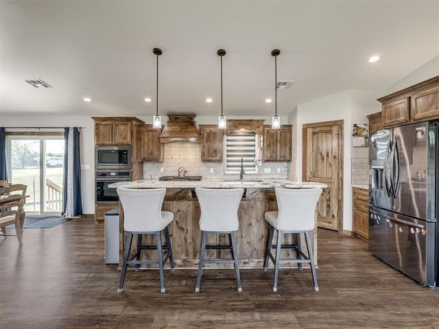 29605 Kickapoo Road, Mcloud, OK 74851