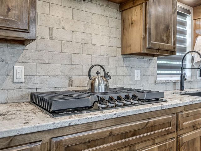 29605 Kickapoo Road, Mcloud, OK 74851