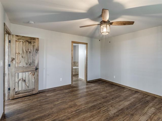 29605 Kickapoo Road, Mcloud, OK 74851