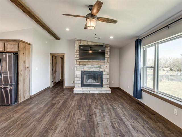 29605 Kickapoo Road, Mcloud, OK 74851