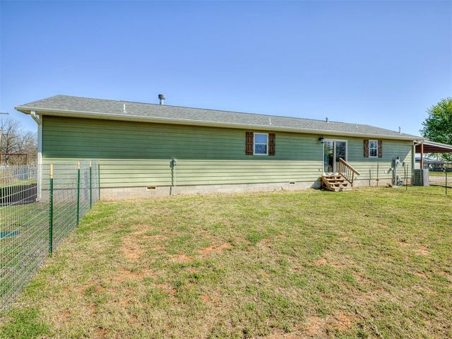 29605 Kickapoo Road, Mcloud, OK 74851