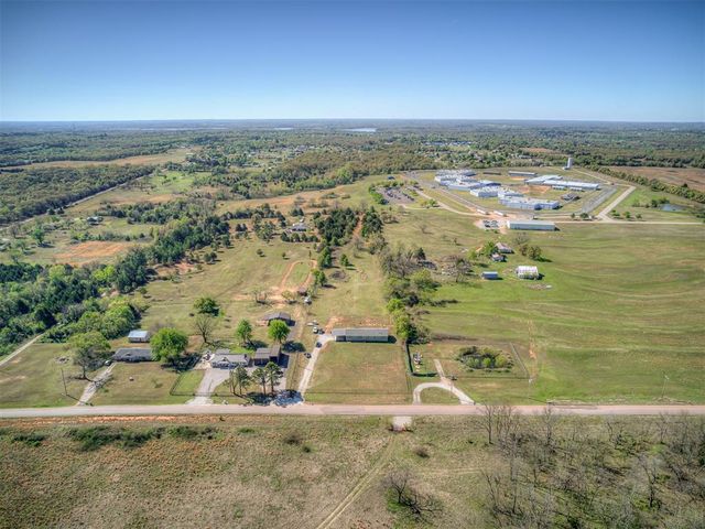 29605 Kickapoo Road, Mcloud, OK 74851