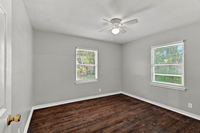 1005 Belvedere Drive, Arlington, TX 76010