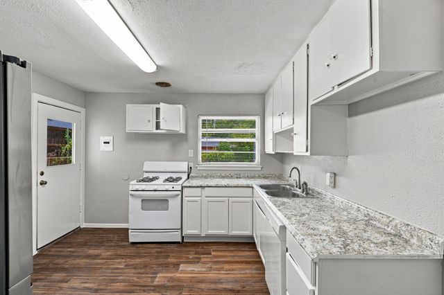 1005 Belvedere Drive, Arlington, TX 76010