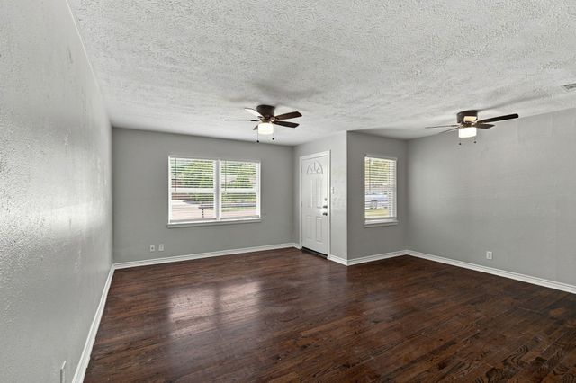 1005 Belvedere Drive, Arlington, TX 76010