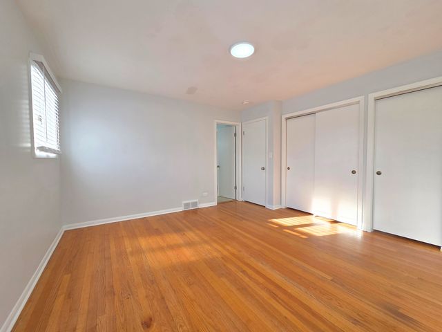 29 E Lake Shore Drive, Round Lake Park, IL 60073