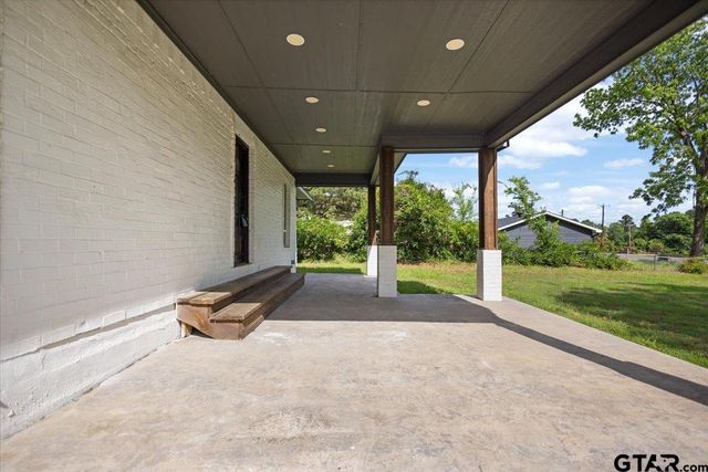 15759 Highway 31 E, Tyler, TX 75705