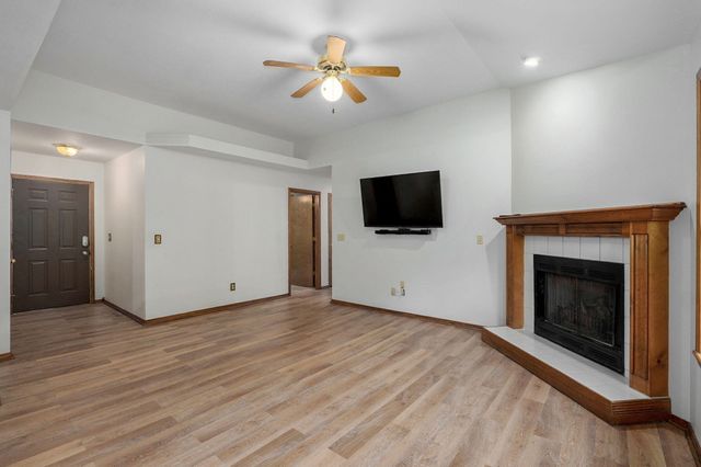 5808 S Honeysuckle Lane, Battlefield, MO 65619