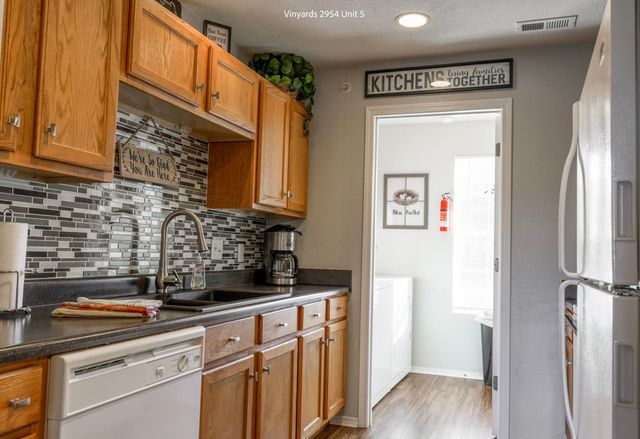 2954 Vineyards Parkway 22-5, Branson, MO 65616