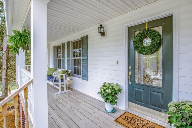 158 Wood Acre Drive, Mooresville, NC 28115